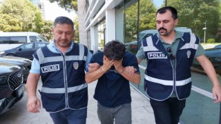 Hastamızı hastaneye götüreceğiz bahanesiyle emanet aldıkları araçla hırsızlık yaptılar
