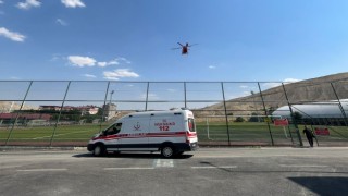 Hava ambulansı iki kalp hastası için havalandı