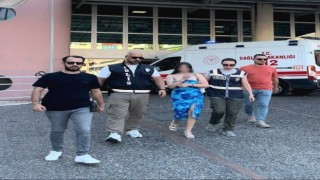 Hırsızlık suçlarından aranan genç kadın polisten kaçamadı