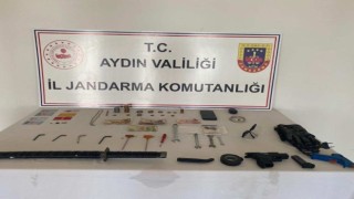 Hırsızlık şüphelisi jandarmaya takıldı