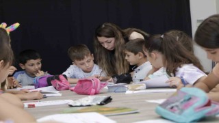 Honazda Kitap Kafe büyük ilgi görüyor