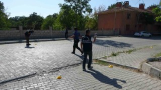 Husumetlisini hastane otoparkında başından vurdu