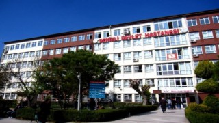 İki arkadaşın şakalaşması acil serviste sonlandı