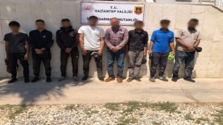 İnsan kaçakçıları polis kılığında suç işliyor