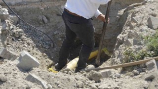 İnternet altyapı kazısı doğal gaz borusunu deldi, kısa süreli panik yaşandı