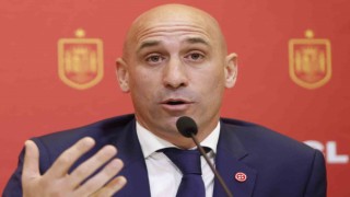 İspanya Futbol Federasyonu Başkanı Rubialesin yarın istifa edeceği iddia edildi