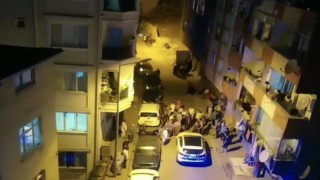 İstanbulda “arabama sürttün” meydan kavgası kamerada: Polis biber gazıyla müdahale etti