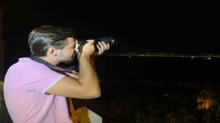 İzmirde “Mavi Ay” seyirlik manzara oluşturdu