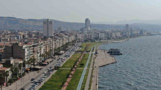 İzmirde öğrenciler kiradan dertli: 1+1 eşyalı daireler 10-15 bin lira