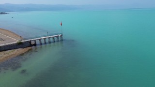 İznik Gölü turkuaza büründü