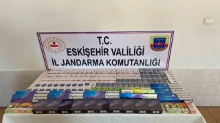 Kaçak sigara satışı yapan şüpheli jandarma tarafından yakalandı