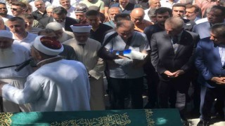 Kadıköyde yangında balkondan atlayarak hayatını kaybeden Hatice Arslan son yolculuğuna uğurlandı
