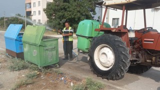Kadirli Belediyesi Çöp Konteynerleri Temizledi