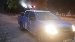 Kadirli Belediyesi Haşerelere Karşı İlaçlama Yapıyor