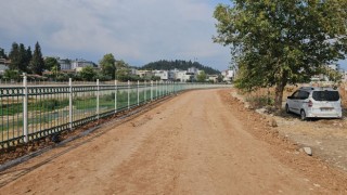 Kadirli'de bisiklet ve yürüyüş yolu yapımına başlandı