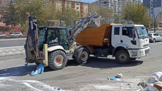 Rastgele bırakılan moloz yığınları kaldırıldı