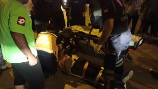 Kamyonetle çarpışan motosikletin sürücüsü yaralandı