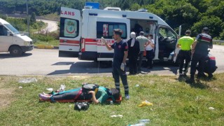 Karabükte 2 otomobil çarpıştı: 1 ölü, 9 yaralı