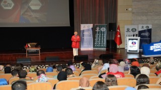 Karatayda “Milli Teknoloji Hamlesi ve Teknofest” söyleşisi gerçekleştirildi