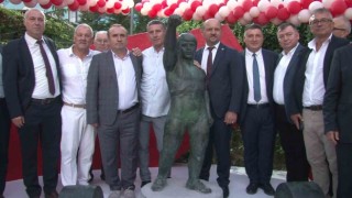Kartalda Naim Süleymanoğlu Parkı yeni yüzüyle açıldı