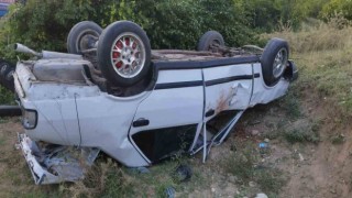 Kastamonuda şarampolde takla atan otomobilin sürücüsü yaralandı