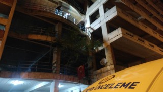 Katlı otoparktan düşen 35 yaşındaki şahıs ağır yaralandı