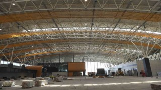 Kayseri Havalimanı Yeni Terminal Binasında İnceleme