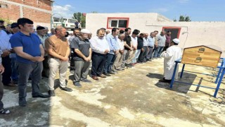 Kazada hayatını kaybeden genç toprağa verildi
