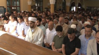 Kazada hayatını kaybeden kulüp başkanı oğlunun kıldırdığı cenaze namazıyla son yolculuğuna uğurladı