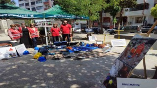 Keşanda depreme karşı farkındalık için stant açıldı