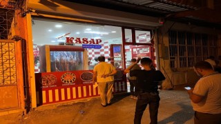 Kiliste bir kişinin yaralandığı silahlı kavga kamerada