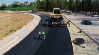 Konyaaltında yollar yenileniyor