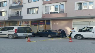 Köstebek tabancası patladı: 2 yaralı