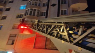 Kötü kokuların geldiği evden ceset çıktı