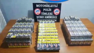 Kovalamaca sonucu yakalanan sürücünün motosikletinden kaçak sigara çıktı