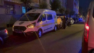 Küçükçekmecede cinnet geçiren adam önce eşini sonra kendini vurdu
