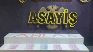 Kumar oynarken suçüstü yakalandılar