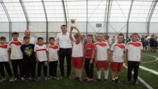 Kuran kursu öğrencilerinin katıldığı futbol turnuvası ödül töreni yapıldı