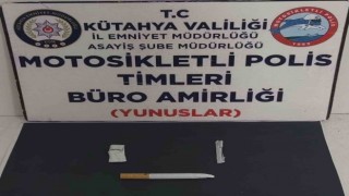 Kütahyada Yunus Timlerince bir araçta uyuşturucu ele geçirildi