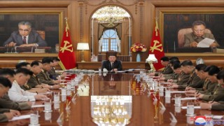 Kuzey Kore lideri Kim'den savaş hazırlıklarını saldırganca hızlandırma talimatı