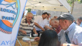 Lokantacılar ve Pastacılar Odasından 10 Bin Kişilik Aşure