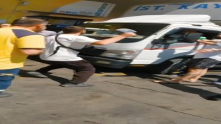 Maltepede akaryakıt istasyonunda satırlı kavga kamerada