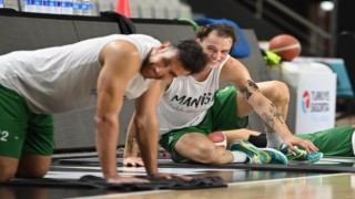 Manisa BBSK Basketbol Takımı hazırlıklarını sürdürüyor