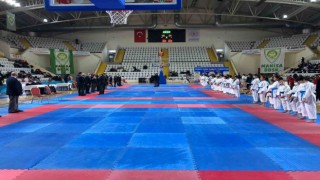 Manisada 2. Murat Eşsiz Karate Turnuvası başlıyor