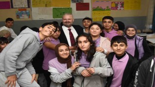 Menemende üniversiteyi kazanana 5 bin TL destek