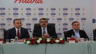 Bakan Tekin: 20 yılda öğrenci sayısının üstünde derslik yapıldı