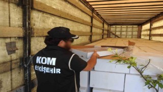 Milyonlarca dal bandrolsüz sarılmış sigara ele geçirildi