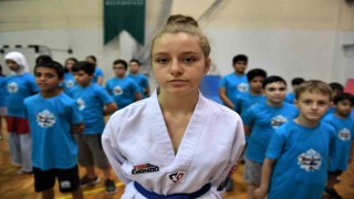 Minik judo ve taekwondocular sertifikalarını aldı