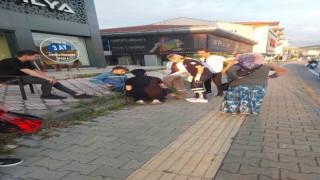 Motosiklet ile otomobil çarpıştı: 2 yaralı