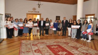 Muğla Büyükşehir Belediyesi 27 vatandaşa evde bakım sertifikası verdi